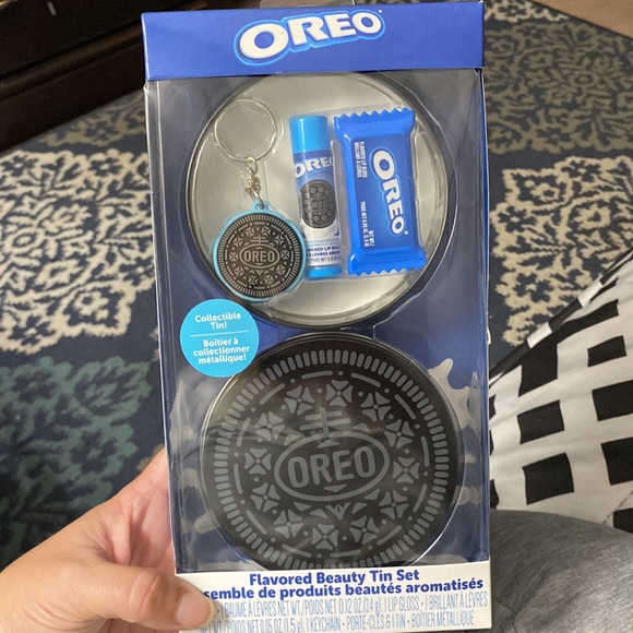 Bundle of Fun NWT 🤩 - Picture 3 of 4